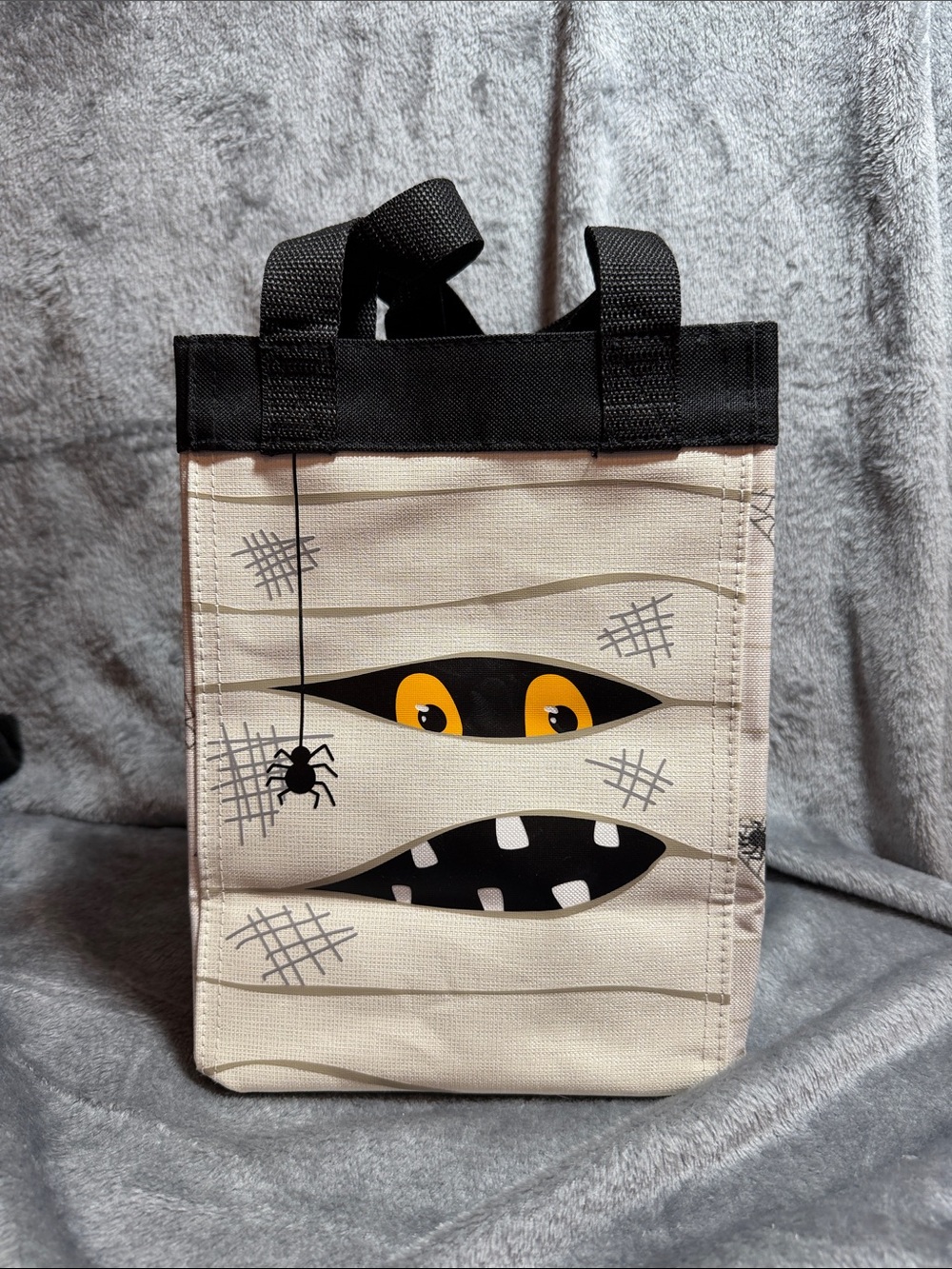 thirty-one small essential tote Halloween Mummy